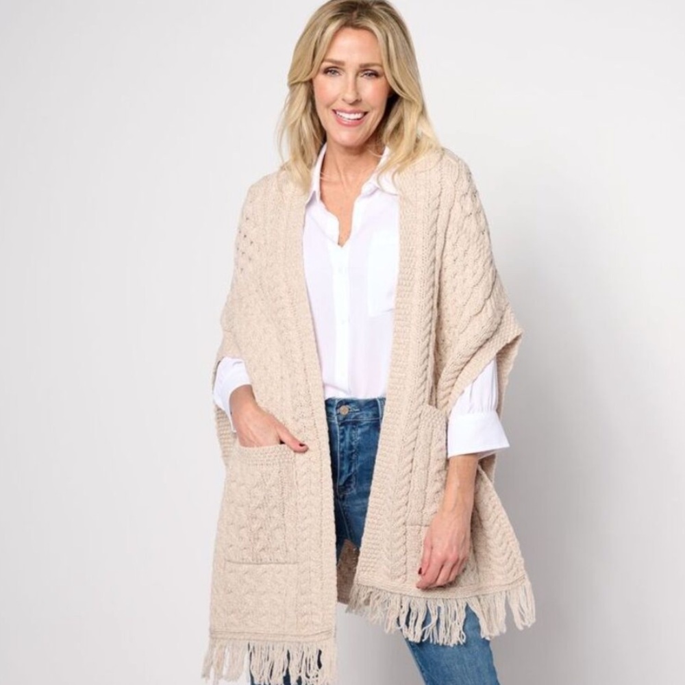 Aran Craft Merino Wool Knit Pocket Shaw Fringe Trim Cream Beige